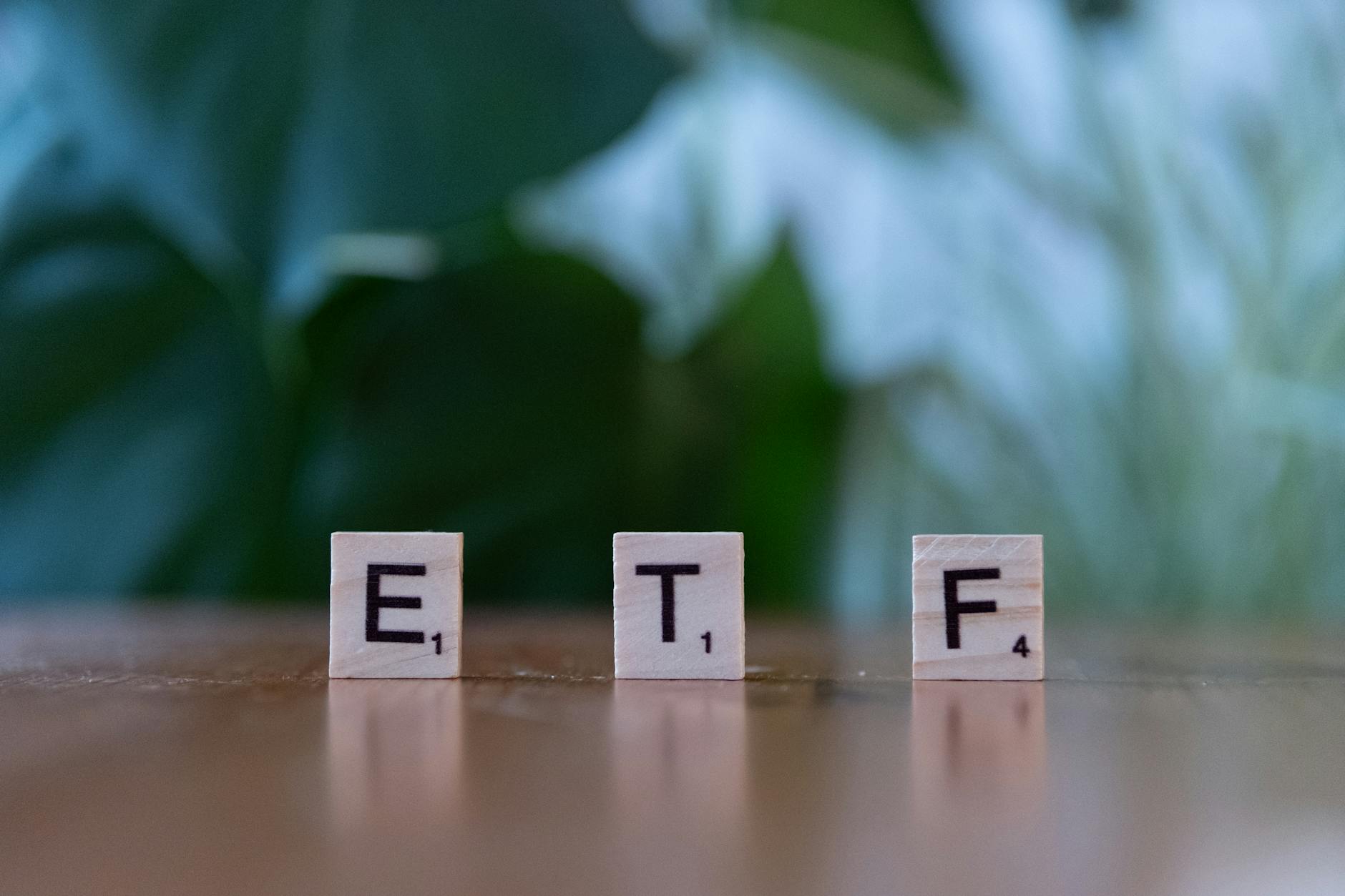 ¿Qué son los ETFs y por qué cada vez más personas invierten en ellos?